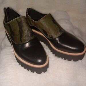 ANTHROPOLOGIE/ALL BLACK- CHUNKY FLATFORM MILITARY INSPIRED ANKLE BOOTIE-S-7